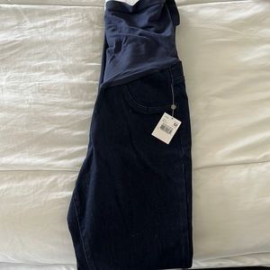 NWT motherhood over the belly maternity jeans Size M